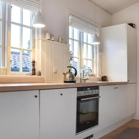 Semesterbostad Three-bedroom Holiday In Hornbak *