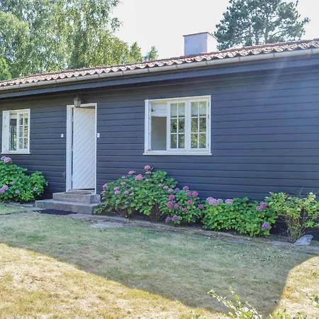 Three-bedroom Holiday In Hornbak * Hornbæk